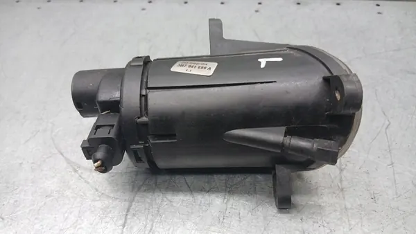 FARO DE NEBLINA ESQUERDO VW PASSAT B5 FL 2.0TDI 00-05 SEDAN 3B7941699A image 2