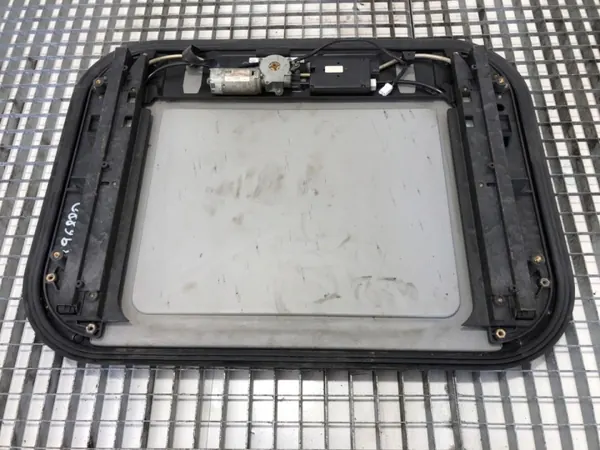 Teto solar OEM LORK-437-522684 para MAN TGA - Usado image 4