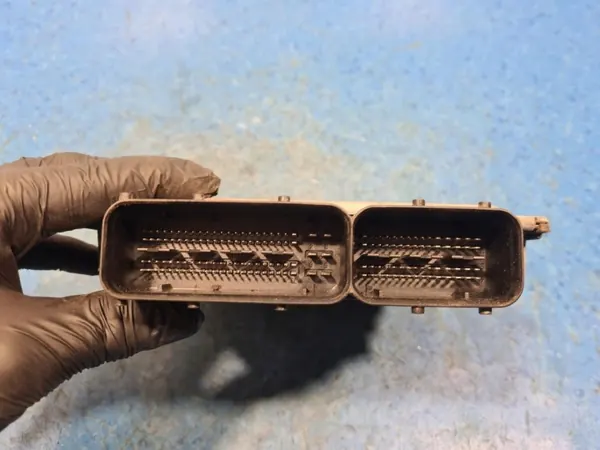 Seat Motorregelaar OEM 03F906070AE Gebruikt image 5