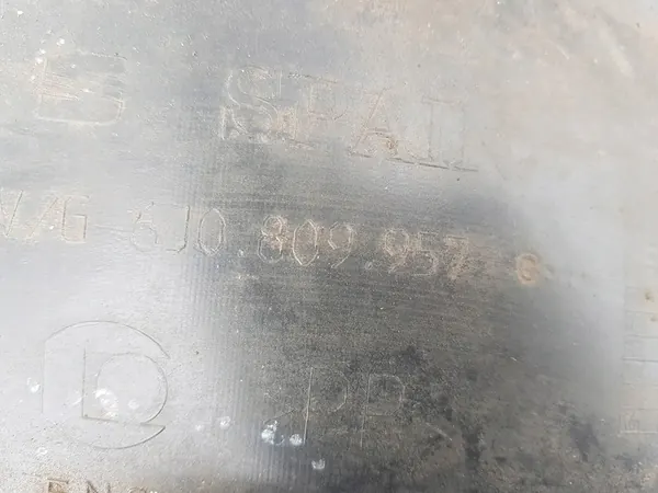 SEAT IBIZA IV 6J LIFT Etu Vasemman Lokasuoja 6J0809957C image 6