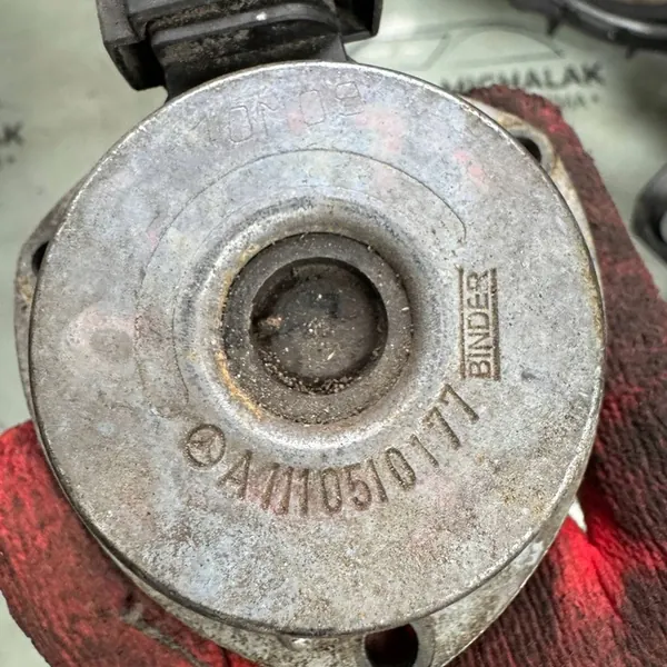 ELETROMAGNETE MERCEDES W203 C 180 CONJUNTO A1110510177 image 3