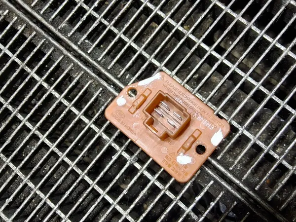Resistência do soprador OEM SKE58045 para Kia Ceed image 5