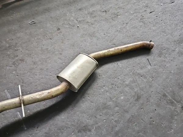 Silenciador BMW OEM 2246932 3413073 para X3 E83 2.0D image 10