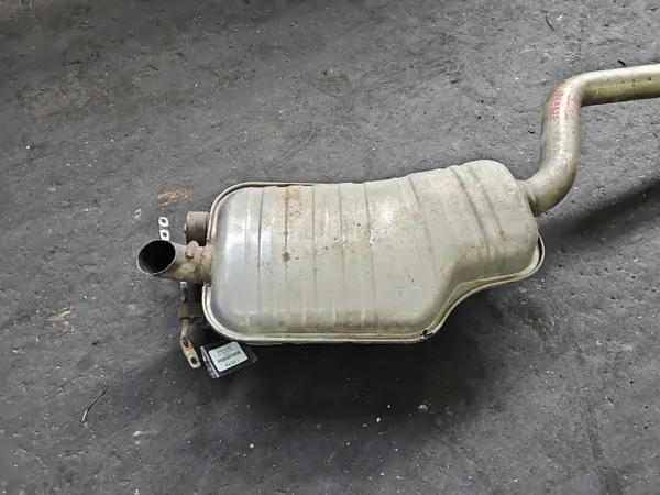 Silenciador BMW OEM 2246932 3413073 para X3 E83 2.0D image 6