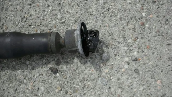 MERCEDES R W251 Bakre Drivaxel Lång A2514102102 image 3