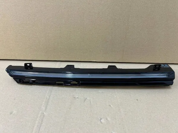 OEM 5H0941654E Rejilla Derecha LED DRL para VW Golf VIII image 2