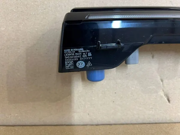 OEM 5H0941654E Rejilla Derecha LED DRL para VW Golf VIII image 7