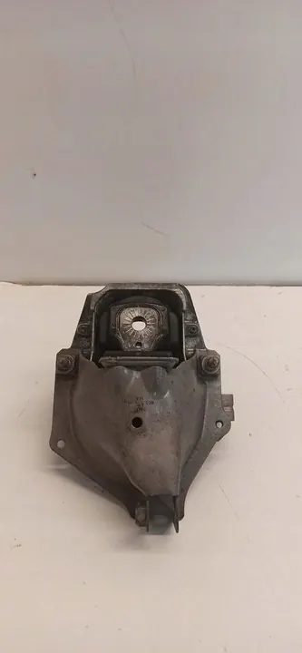 AUDI A5 8T Soporte de Motor 8R0199381G image 4