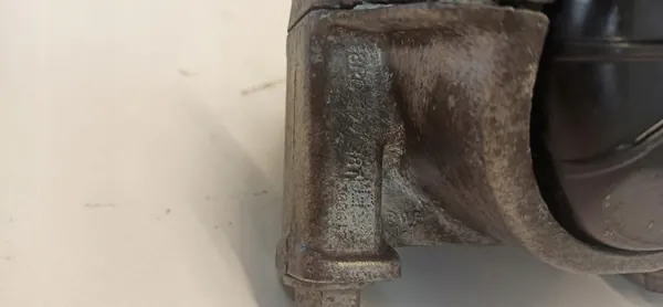 AUDI A5 8T Soporte de Motor 8R0199381G image 5