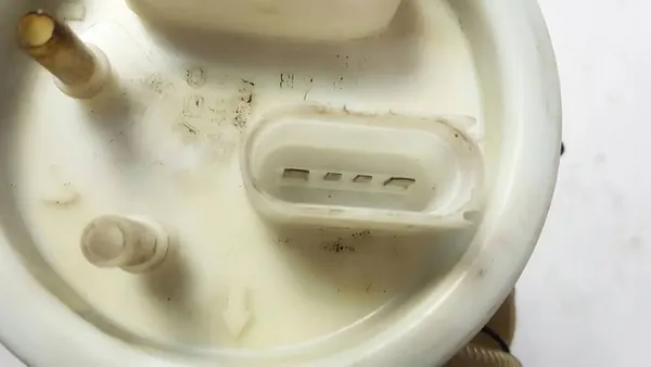 Audi OE Brandstofpomp 8L9 919 051J image 5