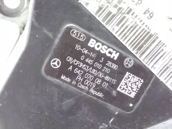 Brandstofpomp Mercedes W204 W207 W212 OM642 image 6