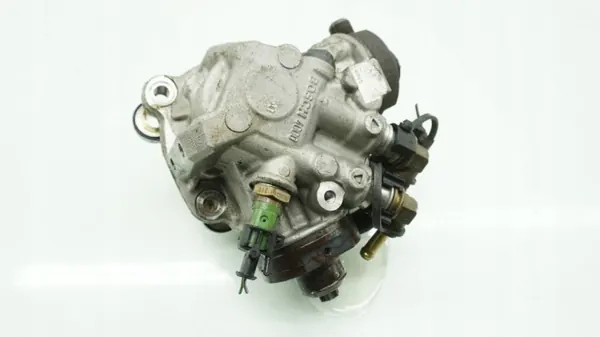 Volvo V40 II 2.0 D3 inspuitpomp OEM 0445010681 image 4