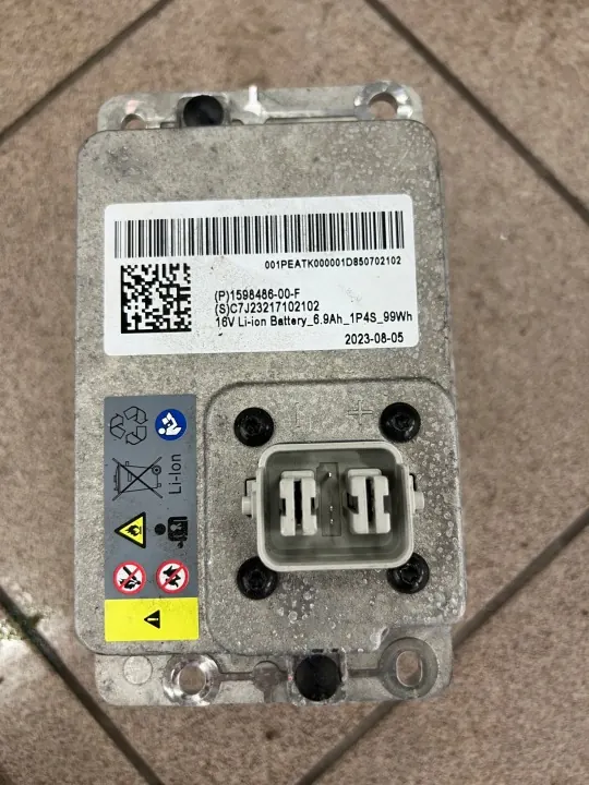 Tesla 1598486-00-F hulpaccu 16V 7Ah image 2