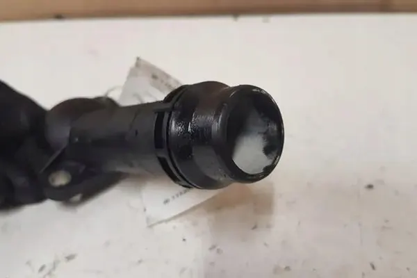 Jäähdytysputki AUDI A6 2.0L diesel 2007 image 2