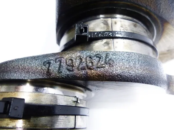BMW OEM 7792624 Kampiakseli 745d 4.4 D V8:lle image 7