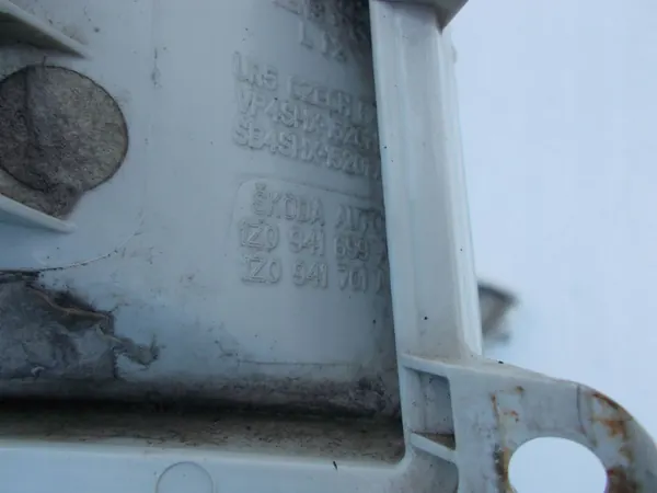 Farol de Neblina Skoda Octavia II 1Z OE 1Z0941699 image 10