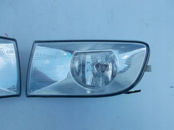 Farol de Neblina Skoda Octavia II 1Z OE 1Z0941699 image 2