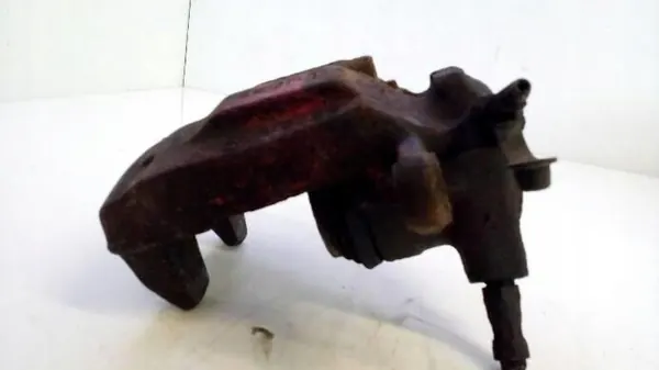 Käytetty oikea etujarrusatula OEM 0 Mercedes image 4