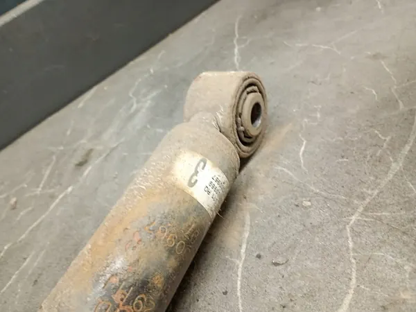 Amortizzatore Posteriore Sinistro VW Jetta III image 10