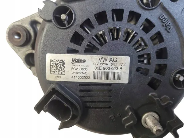 Audi Q7 4L Vaihtovirtageneraattori 06E903023B image 7