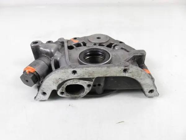Bomba de aceite usada OEM 074115109B para VW Transporter IV image 5