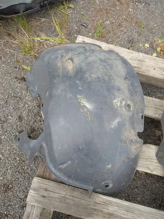 Front Right Wheel Arch Renault Scenic II 8200430600 image 2