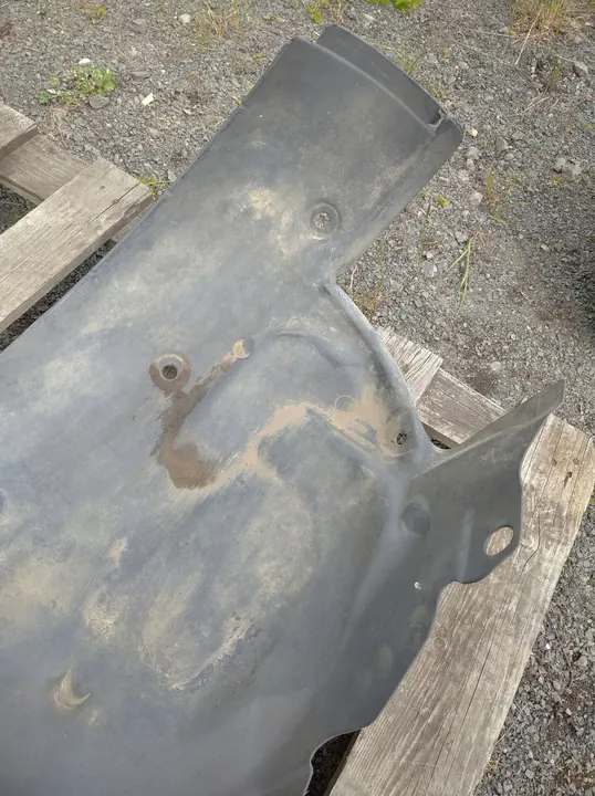 Front Right Wheel Arch Renault Scenic II 8200430600 image 4