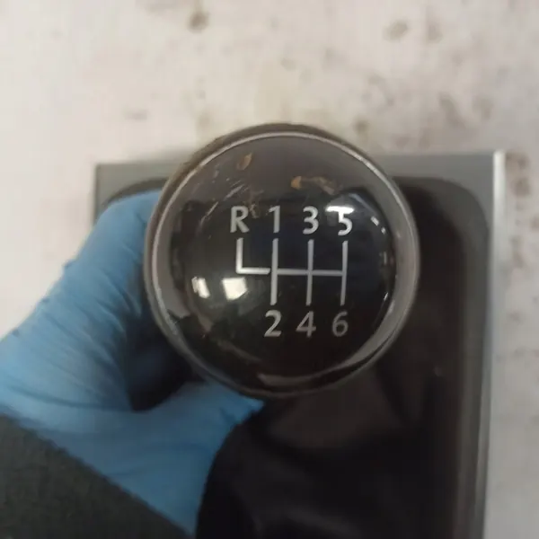OEM 3AA711113F Manchon Levier Vitesse VW Passat B7 image 10