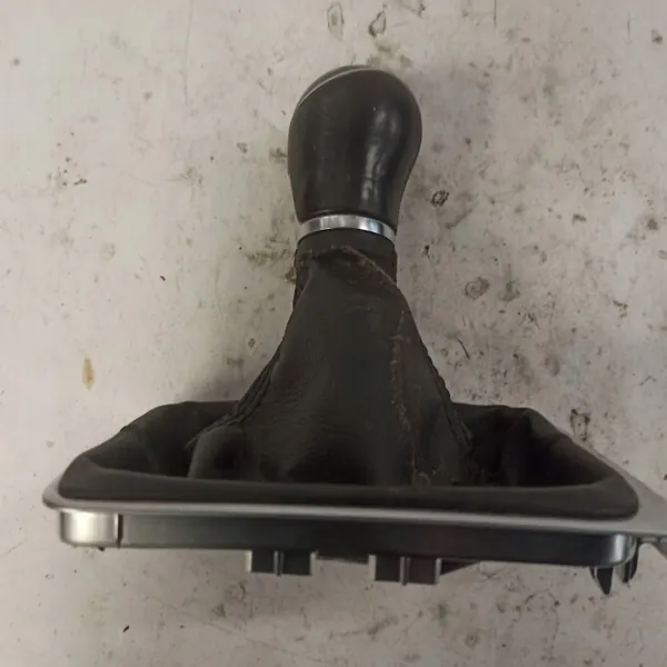 OEM 3AA711113F Manchon Levier Vitesse VW Passat B7 image 3