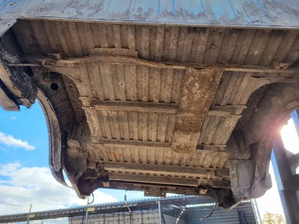 Painel Lateral de Carga Nissan Navara D22 OEM image 9