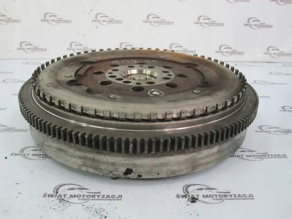 Kaksoismassaväkäri Mercedes Sprinter W906 2.2 CDI A6460301305 image 2