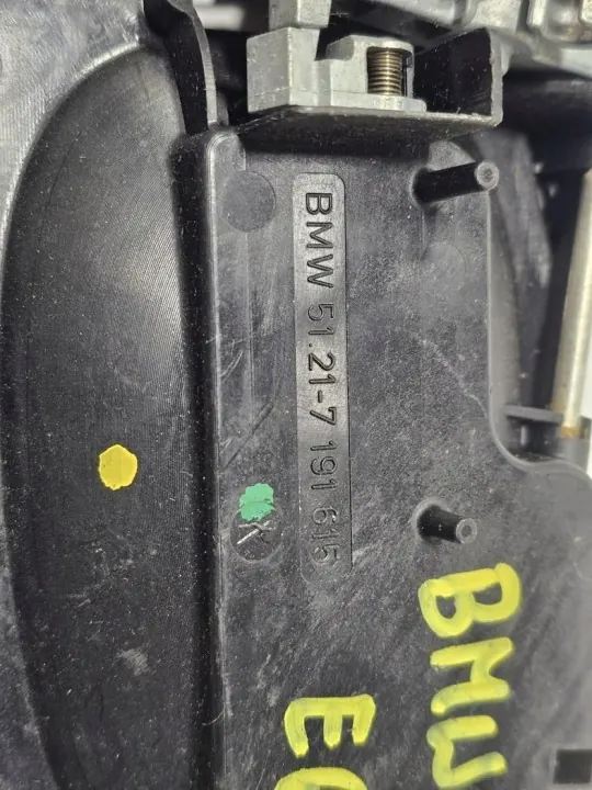 BMW Ovenkahvan pohja OEM 7191615 Vasen Etu image 4