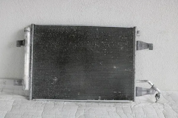 MITSUBISHI COLT Ilmastointijäähdytin MR568975 image 2