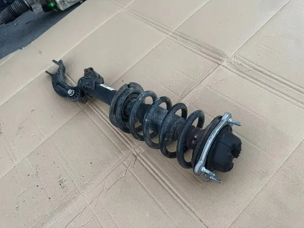 Ammortizzatore anteriore Audi A6 C7 2013 image 3