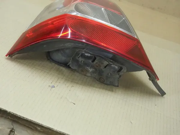 Luz Trasera Izquierda Honda Civic Lift HB 4982 image 10