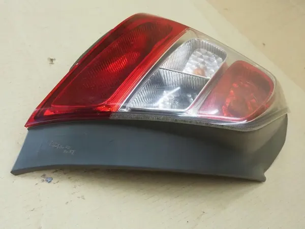 Luz Trasera Izquierda Honda Civic Lift HB 4982 image 8