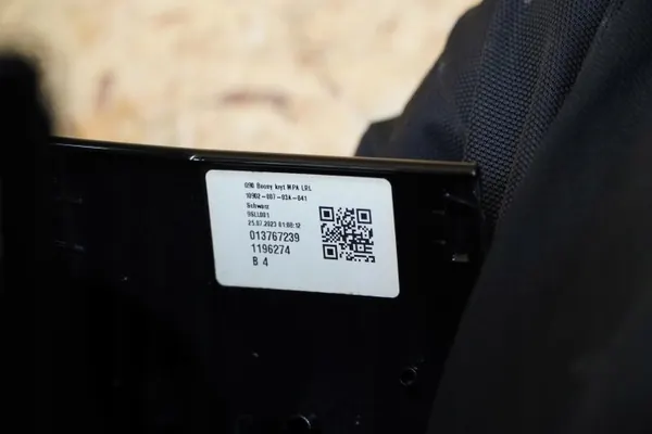 OEM 5A47225 vasen peilin kansi kameralla BMW 5 G60 image 7