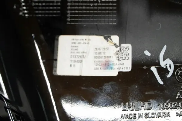 OEM 5A47225 vasen peilin kansi kameralla BMW 5 G60 image 9