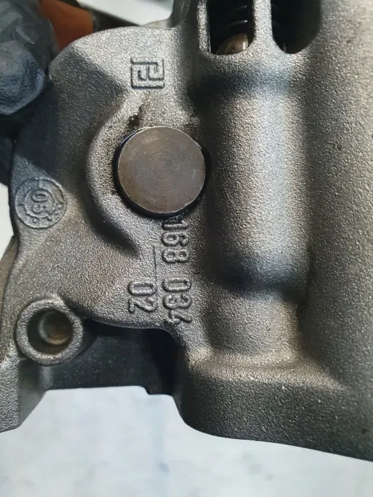 Oliepomp OEM 059115105AD voor Audi A6 C6 3.0 225PK image 4