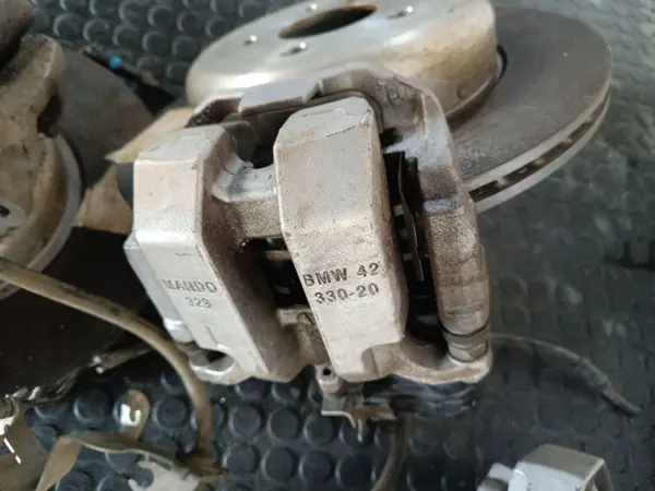Bromsoklar Fram & Bak BMW 3 G20 G21 Zaciski image 4