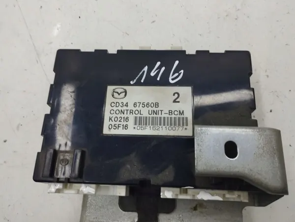 Module de verrouillage central Mazda 5 2008 OEM CD3467560B image 5
