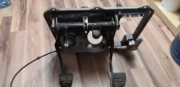 Huvudbromsventilplatta OEM 81521306298 för MAN TGX image 3