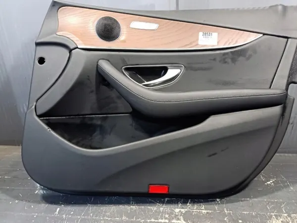 Mercedes-Benz W213 Höger Framdörrsklädsel OEM image 6