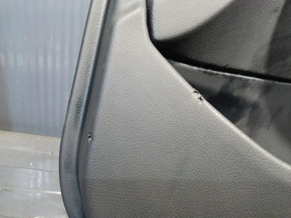 Mercedes-Benz W213 Höger Framdörrsklädsel OEM image 7