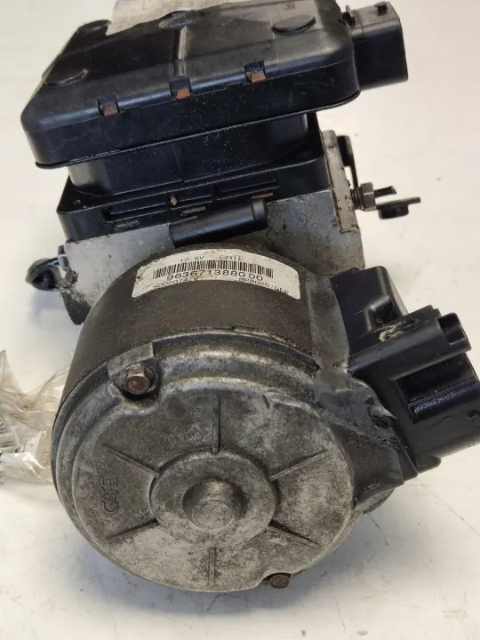 Hydraulik-Federungspumpe CITROEN C5 I OEM 9636713880 image 9