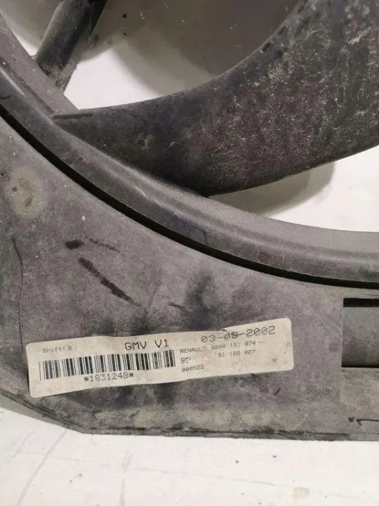 Renault OE 8200151874 Lüftergehäuse - Gebraucht image 2