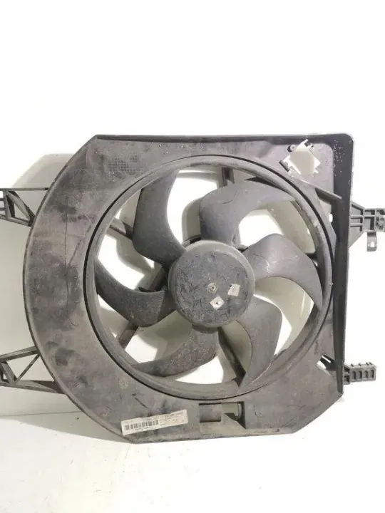 Renault OE 8200151874 Lüftergehäuse - Gebraucht image 3
