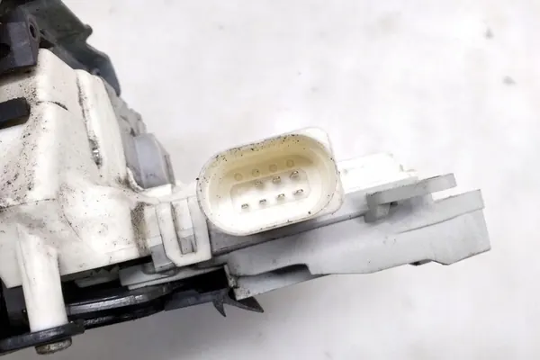 Höger framdörrslås AUDI A4 AVANT 8J2837016E image 3