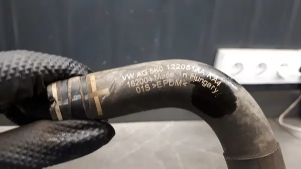Vesiputki 5K0122051AA VW Skoda Audi Seat image 6