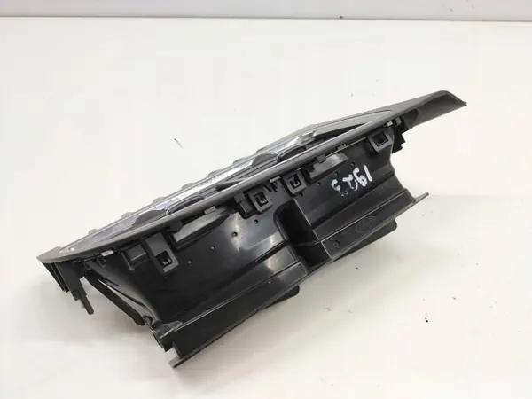 Grille de ventilation centrale OEM 5907911237790 Peugeot 3008 image 4